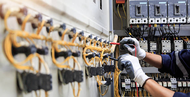 Professional Electrician technician working in Brighton, IL